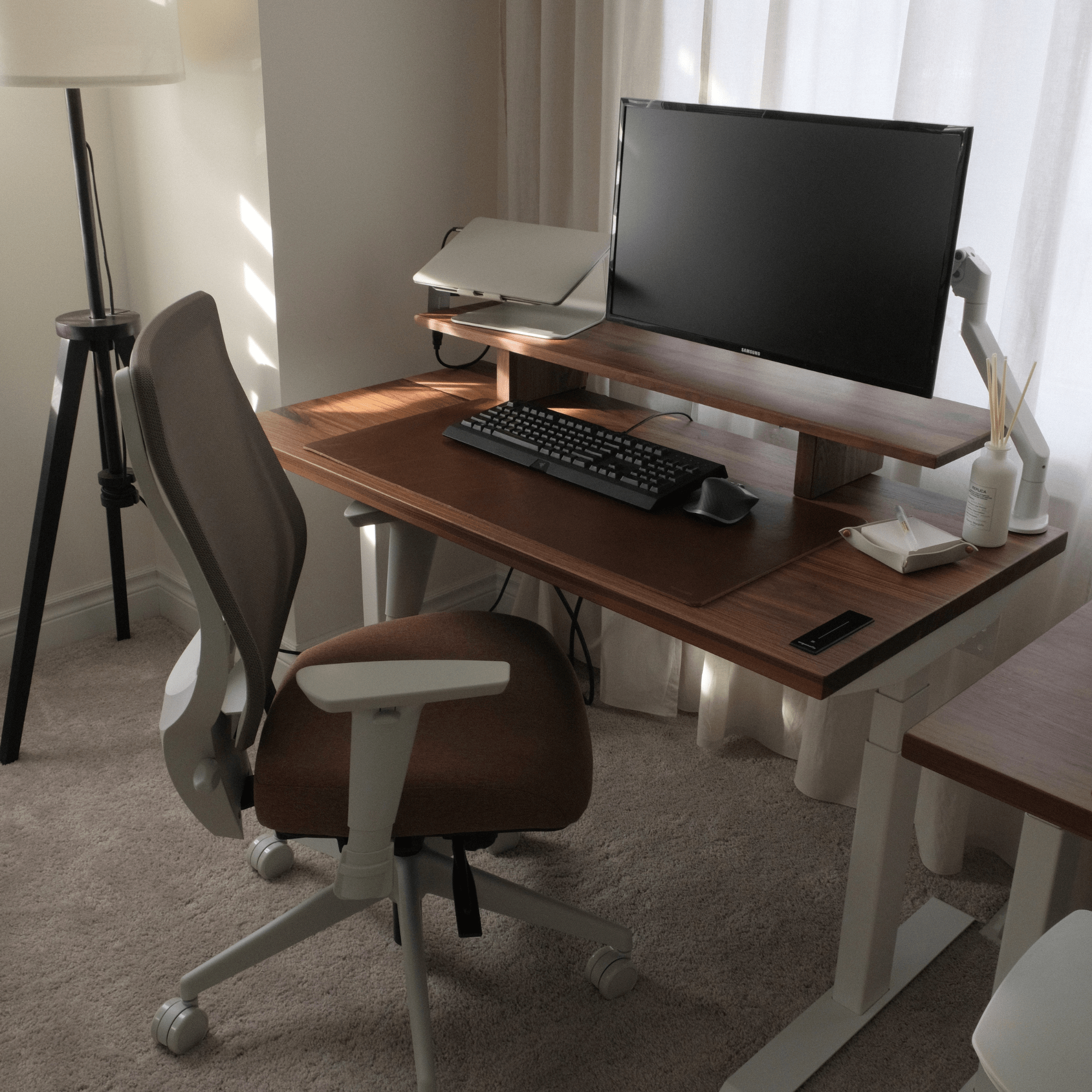 ohhomee for ergonofis  before and after office makeover