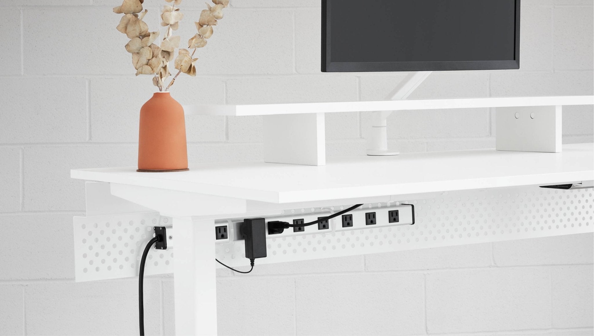 Cable Management : 4 Efficient Ways to Hide Cables at Your Desk - Ergonofis