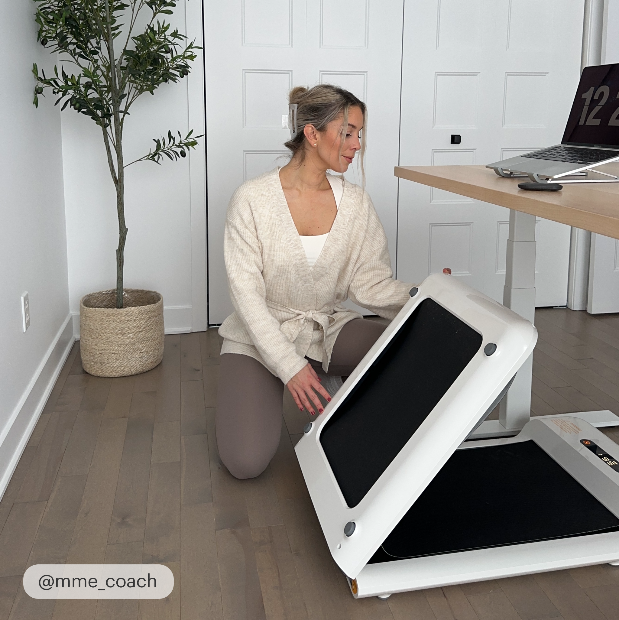 Foldable Walking Treadmill - Black - Noir - White - Blanc