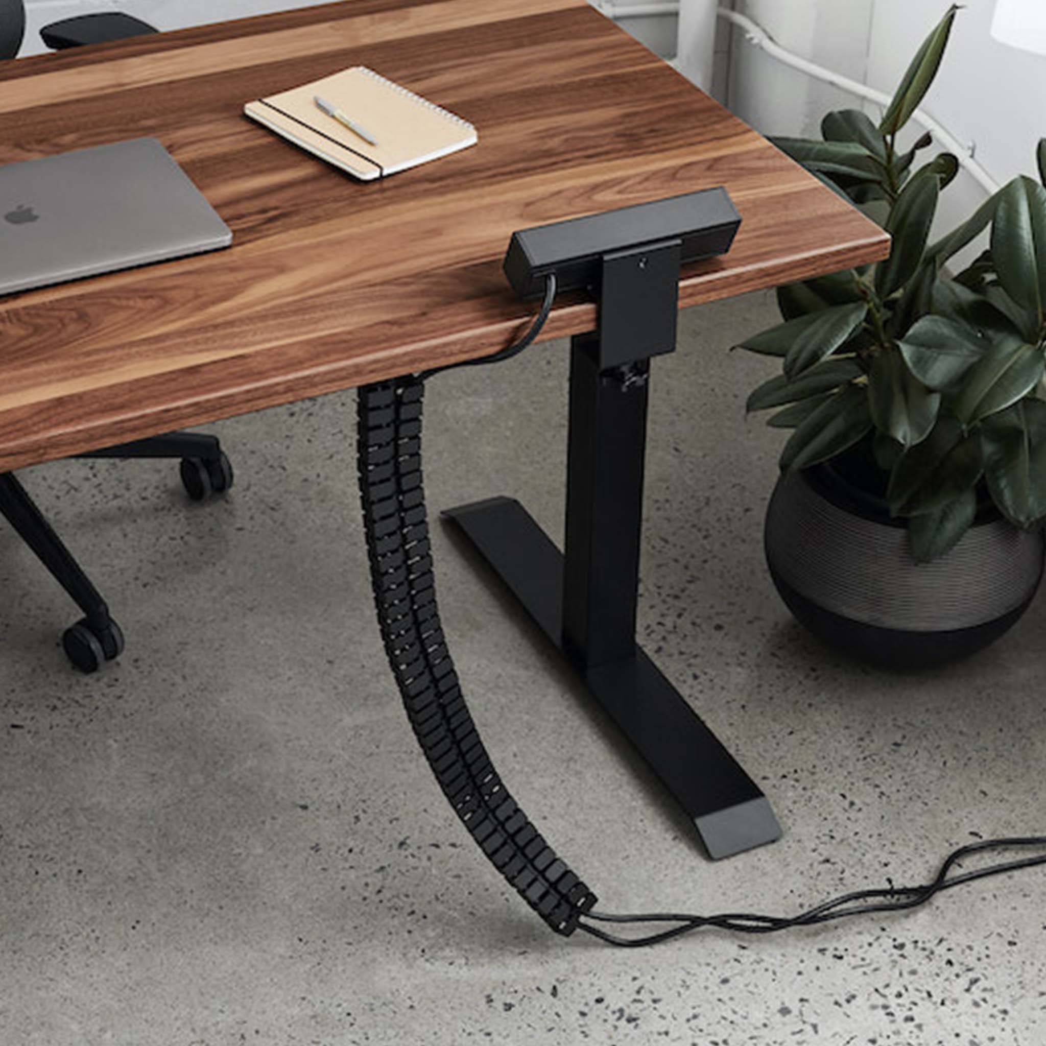 Cable Management Spine - Black - Noir