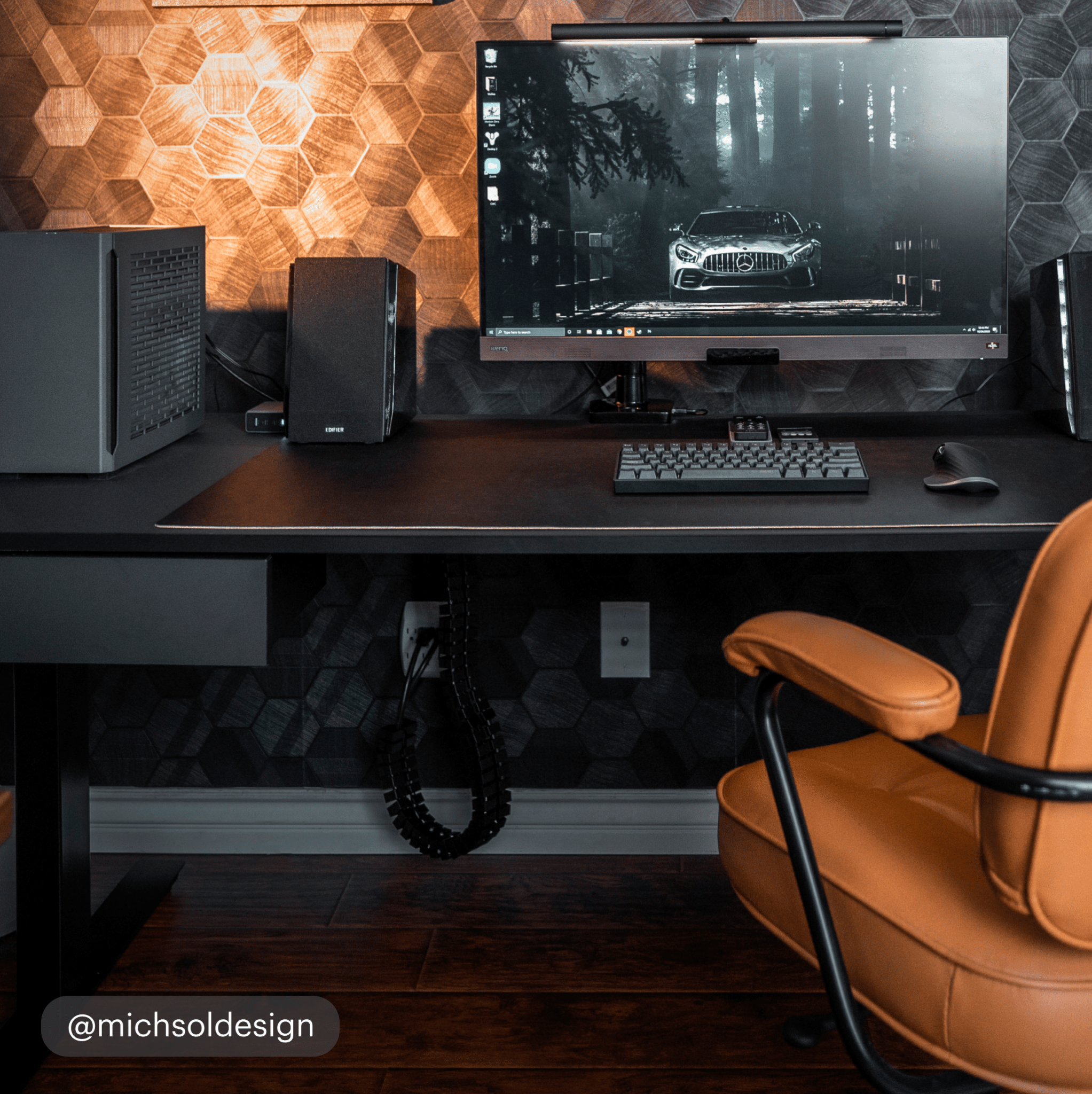Cable Management Spine - Black - Noir - White - Blanc