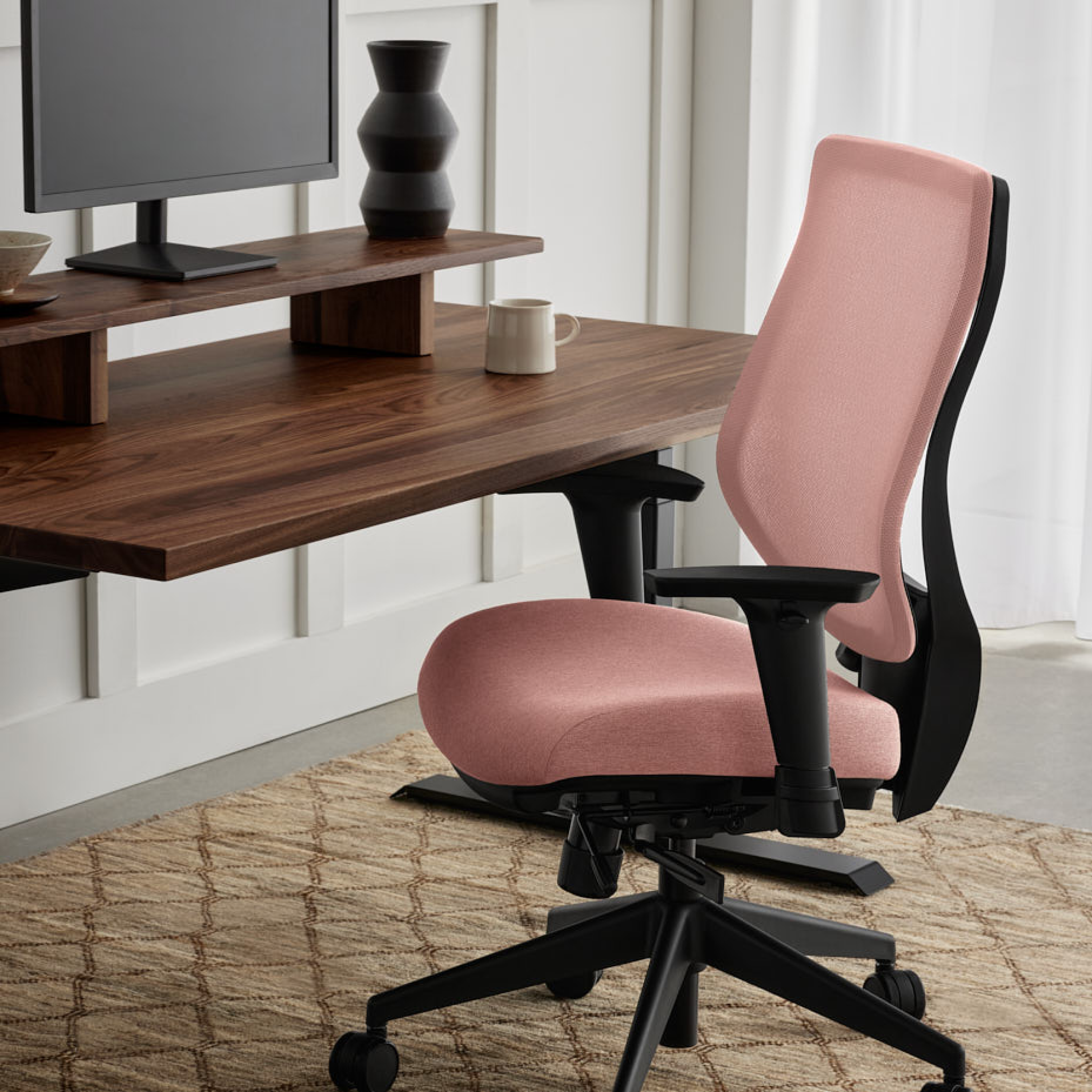 YouToo Ergonomic Chair - Black-Petal – Pinky - Noir-Petal – Pinky