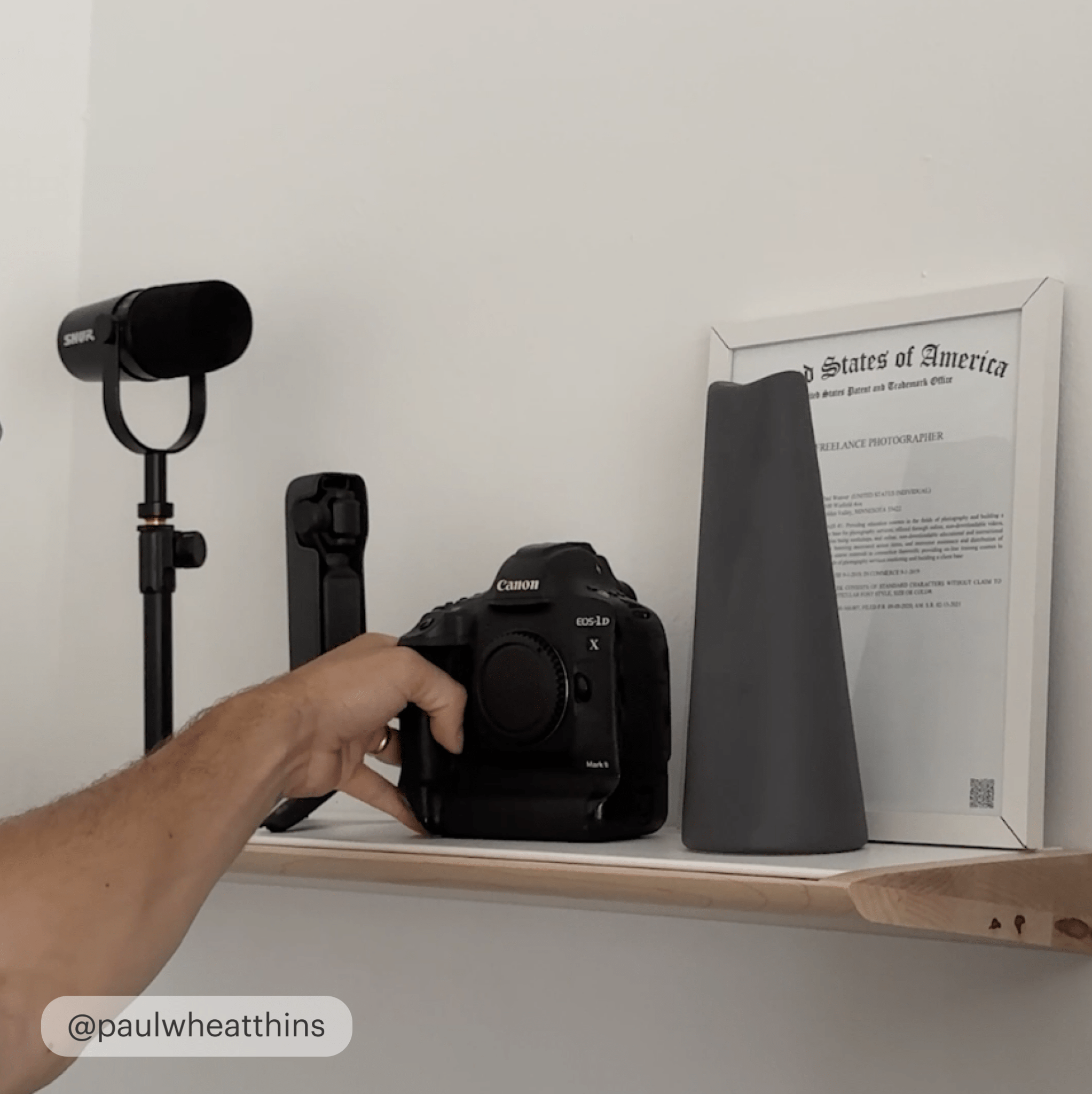 Headphone Stand - Coal - Charbon