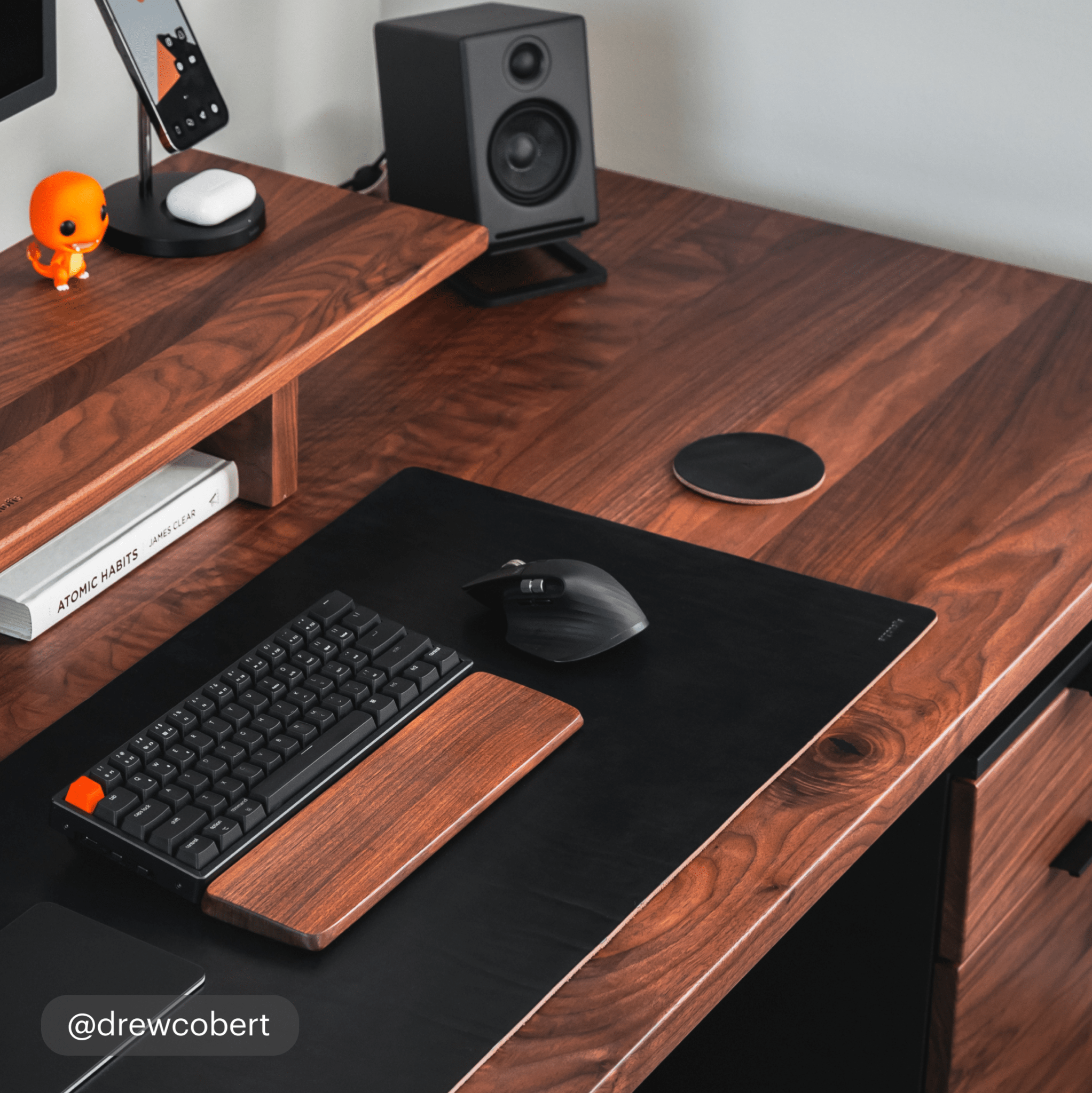 Ergonofis - Leather Coasters - Hazelnut - Noisette - Black - Noir