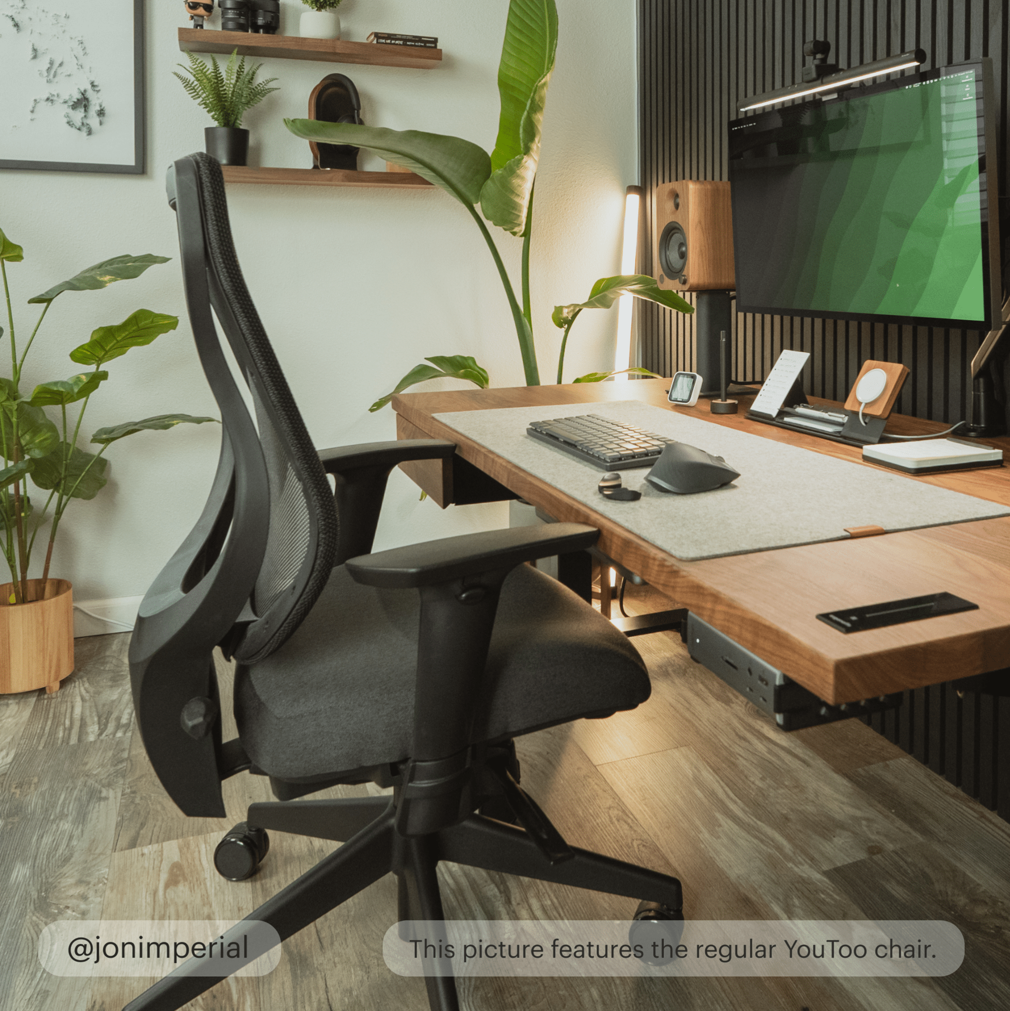 Small YouToo Ergonomic Chair - Noir-Midnight – Pepper - Black-Midnight – Pepper