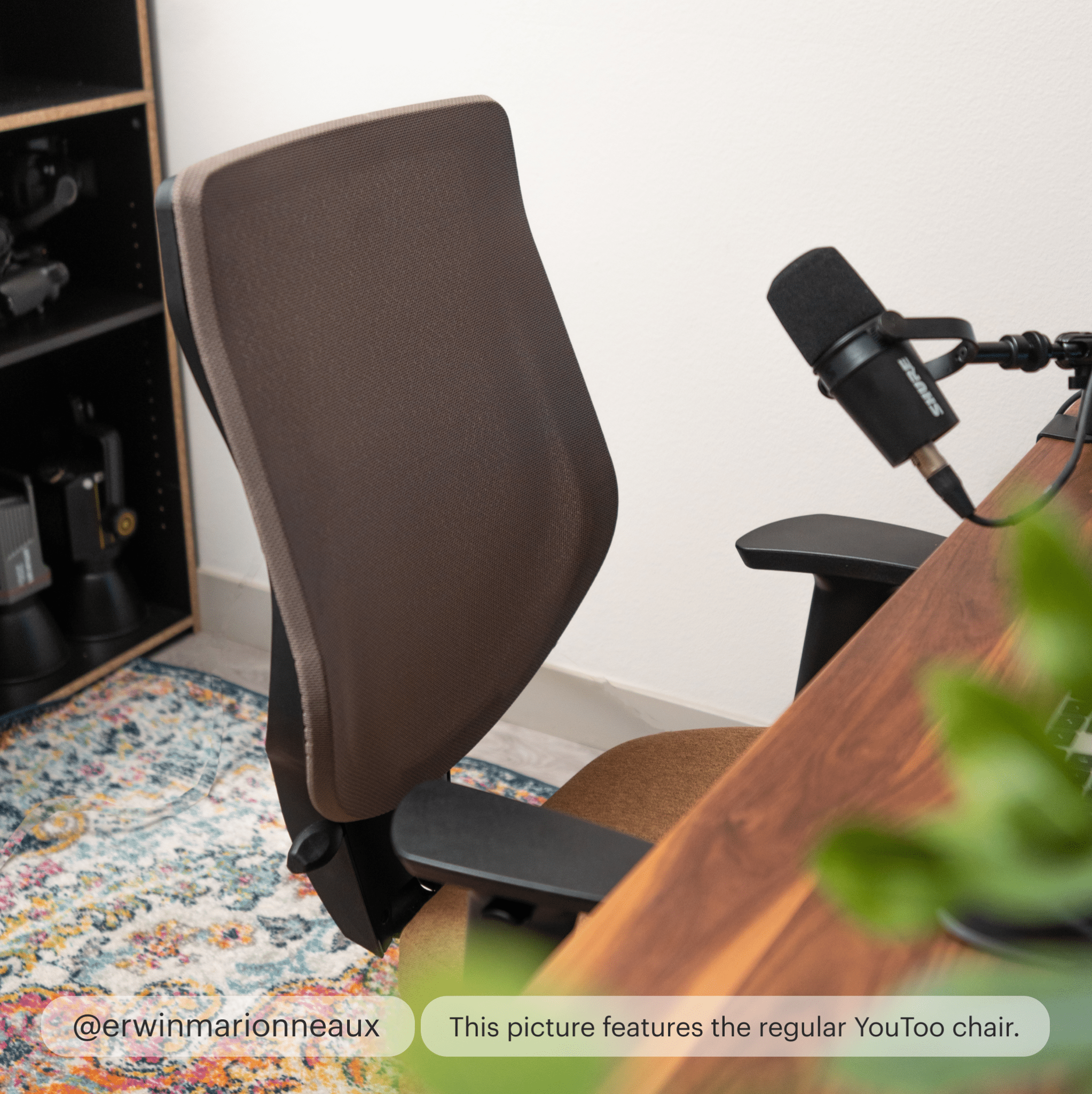 Small YouToo Ergonomic Chair - Black-Almond – Clay - Noir-Almond – Clay