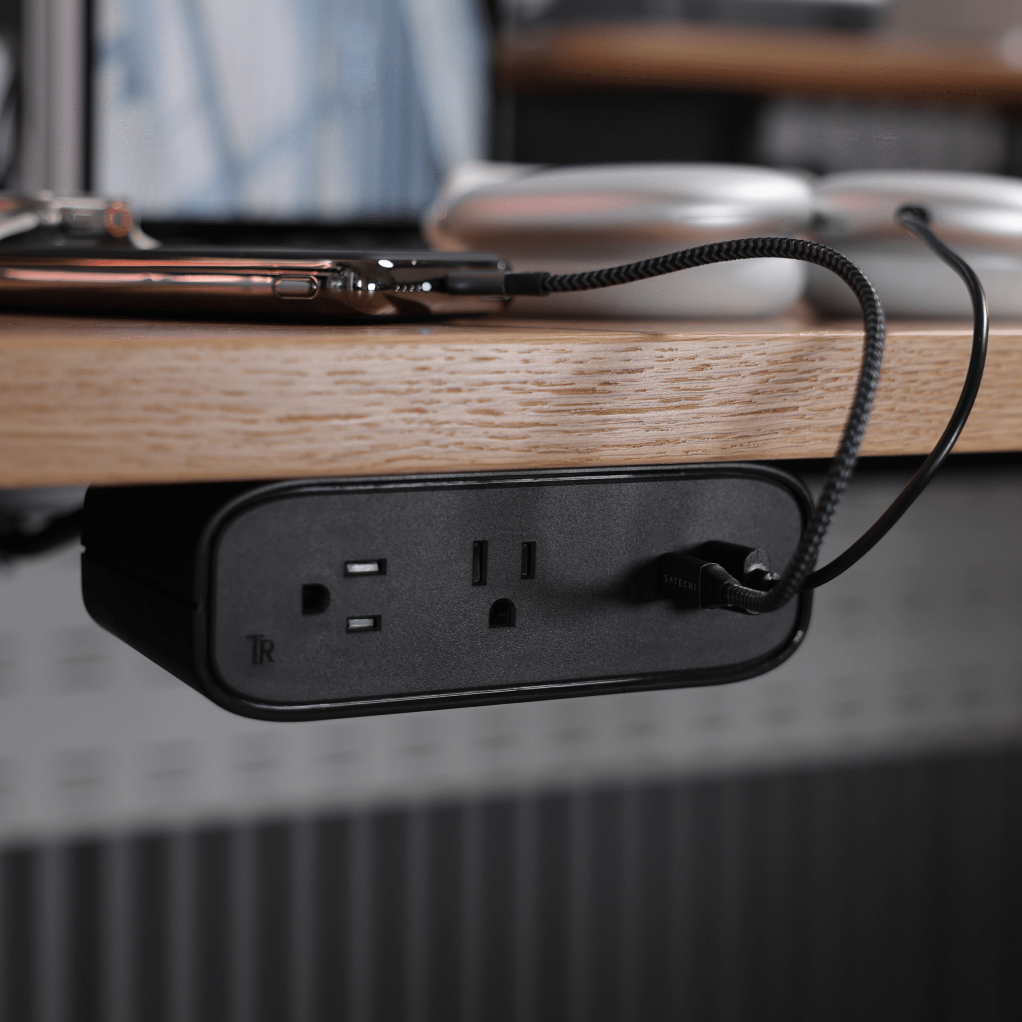 Under Desk USB-C Power Strip - Black-Under Desk - Noire-Sous bureau