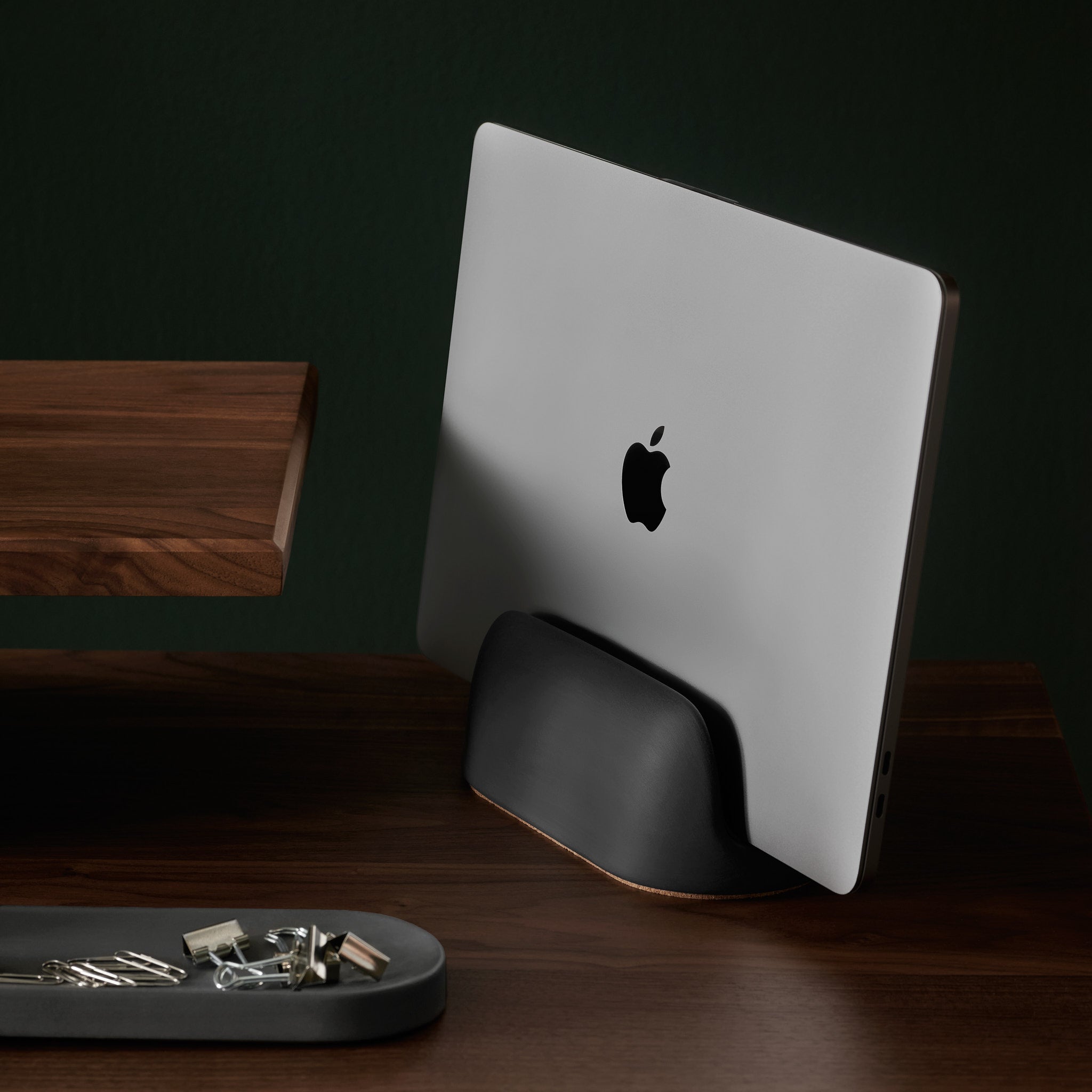 Vertical Laptop Dock - Coal - Charbon