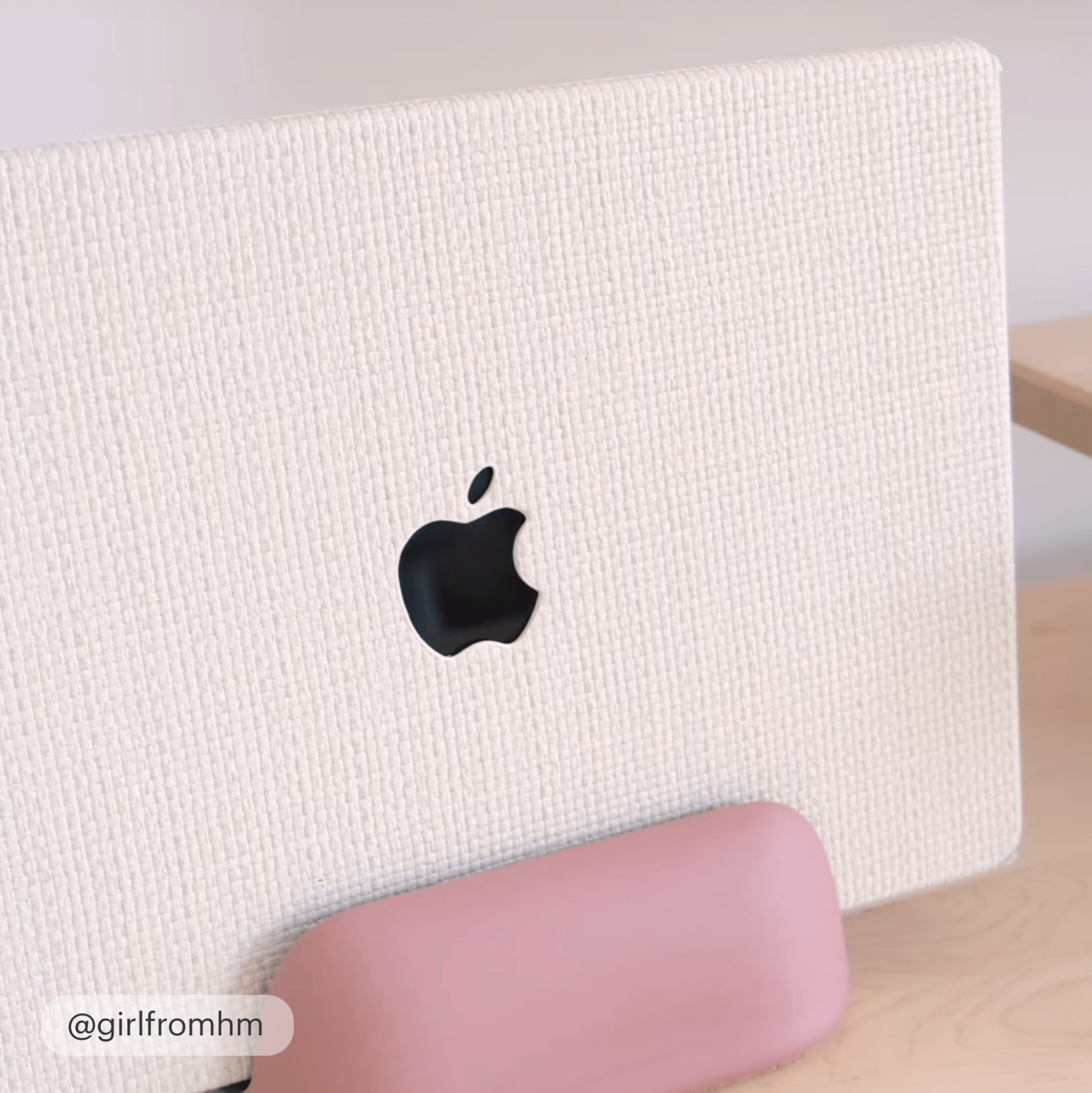 Vertical Laptop Dock - Blush