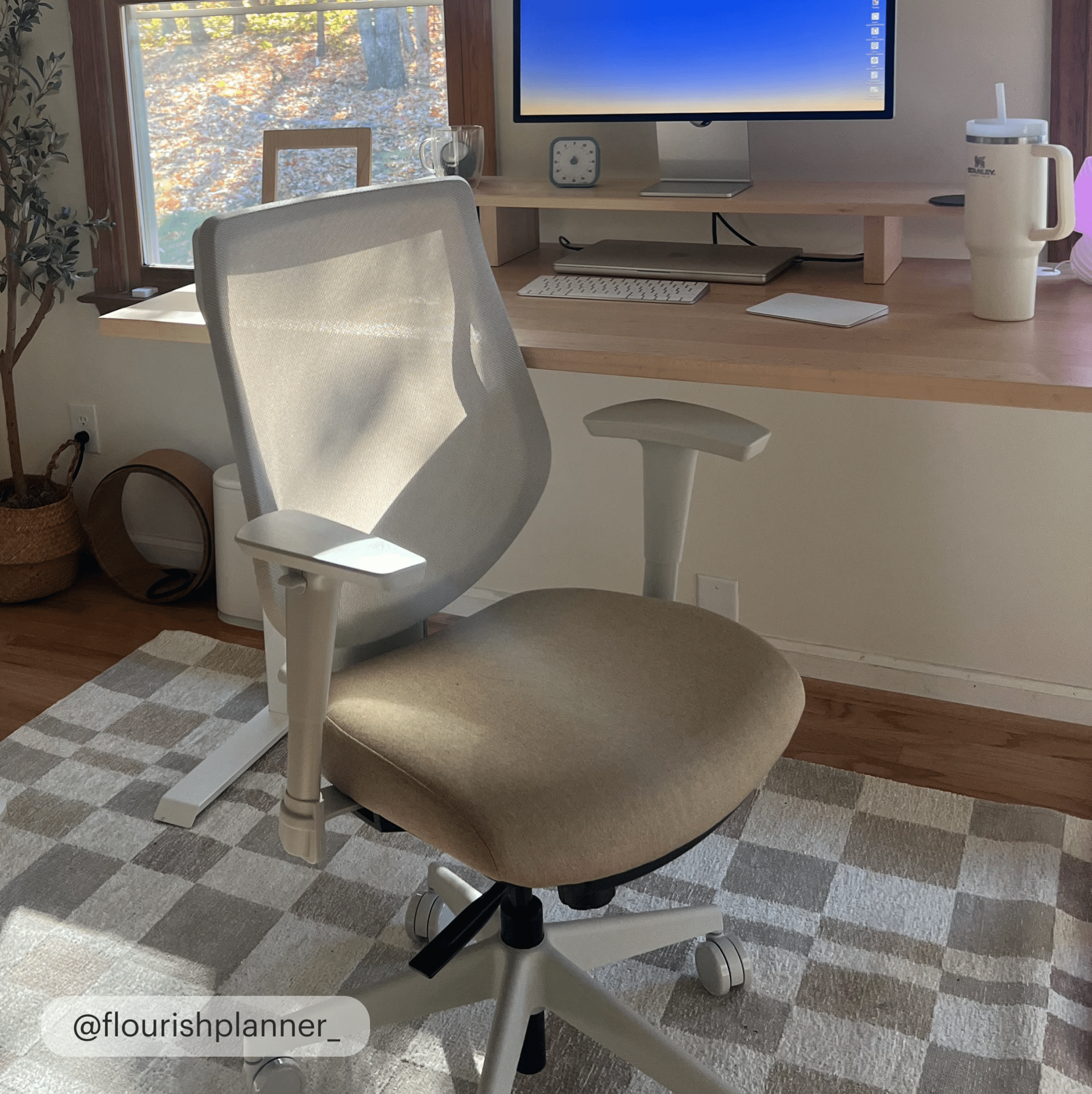 YouToo Ergonomic Chair - Ash-Cream – Sand